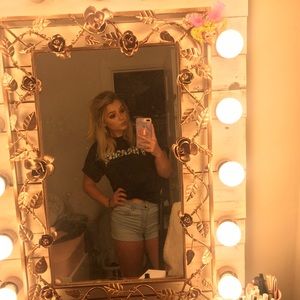 Meet your Posher, Madi